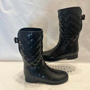 Hunter Refined Black Gloss Quilted Short Rain Boots, US8, EU39